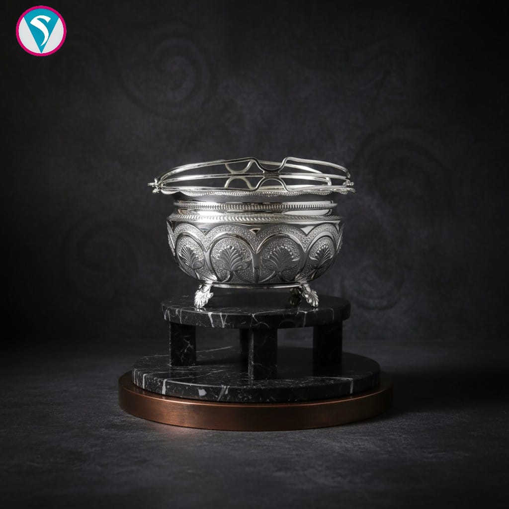 Nakshi flower basket